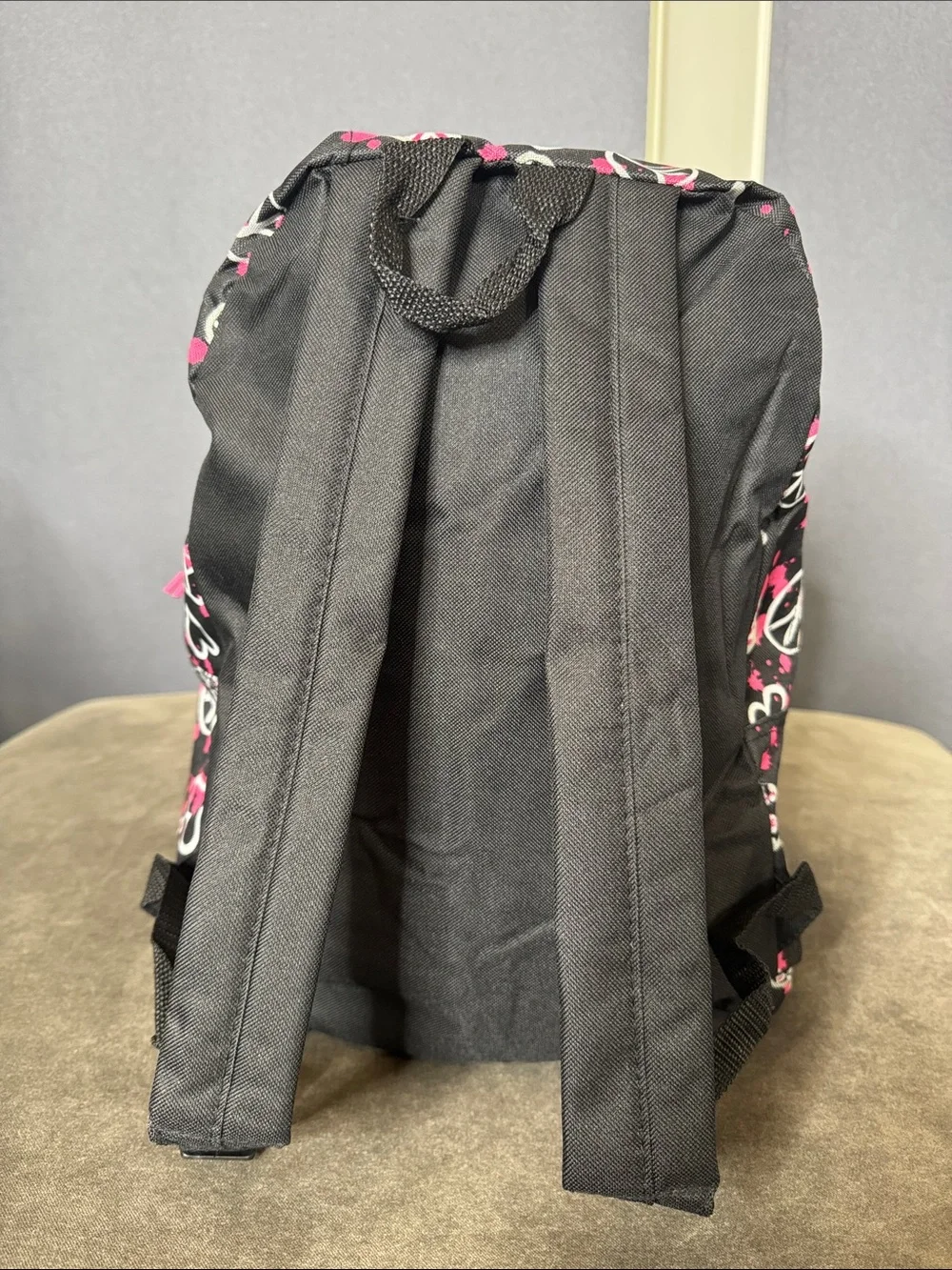 TrailMaker Classic Black Pink Peace & Love Backpack Padded Adjustable Straps NEW